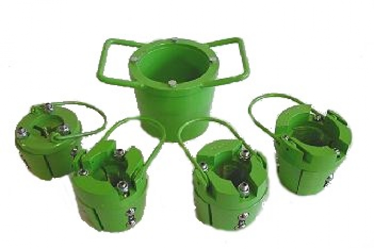 Wedge type pulling clamps in different sizes