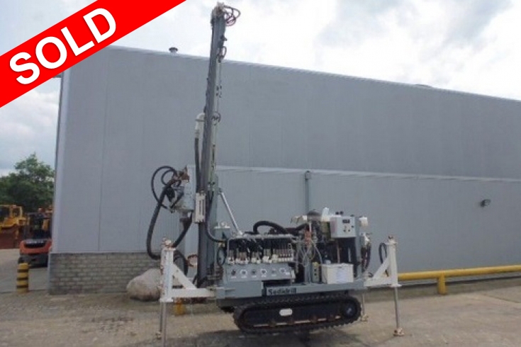 Sedidrill S310 drilling rig with drill mast in working position