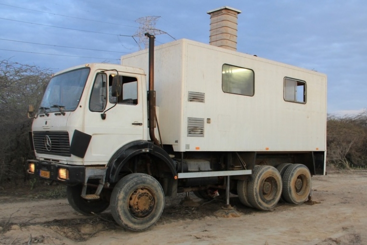Mercedes 6x6 truck with unit for cone penetration testing