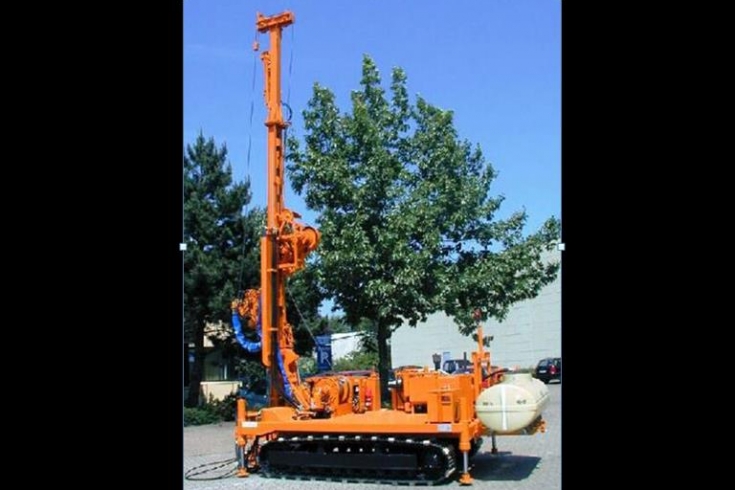For sale a second-hand Nordmeyer DSB1/3.5 drilling rig on crawler undercarriage