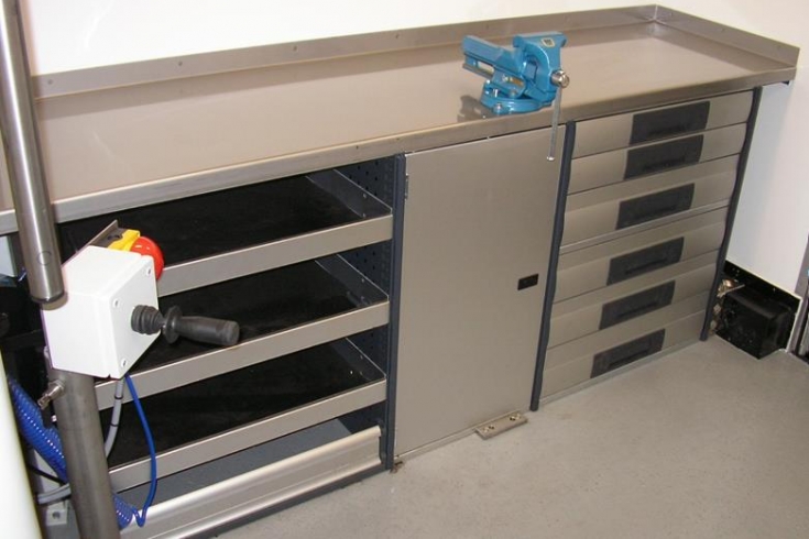 Bott workbench with stainless steel top