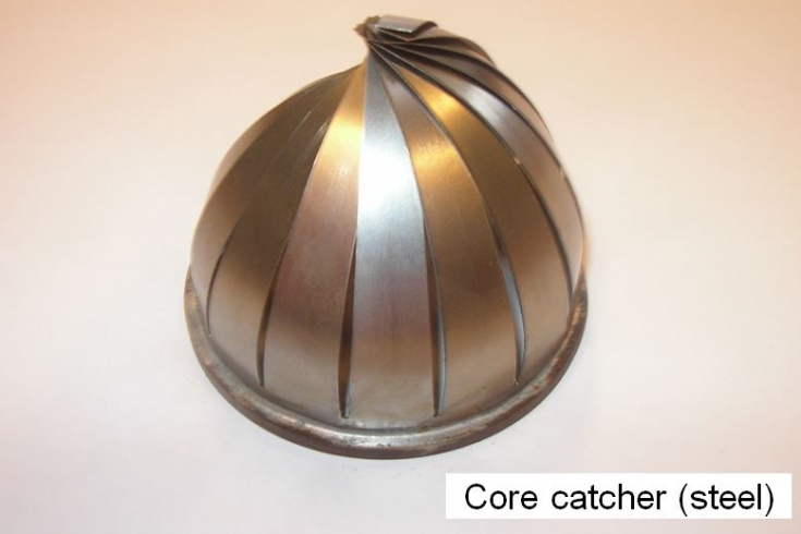 Core catcher for soil sampler