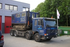 200 kN cone penetration crawler on Volvo 8x4 transport truck